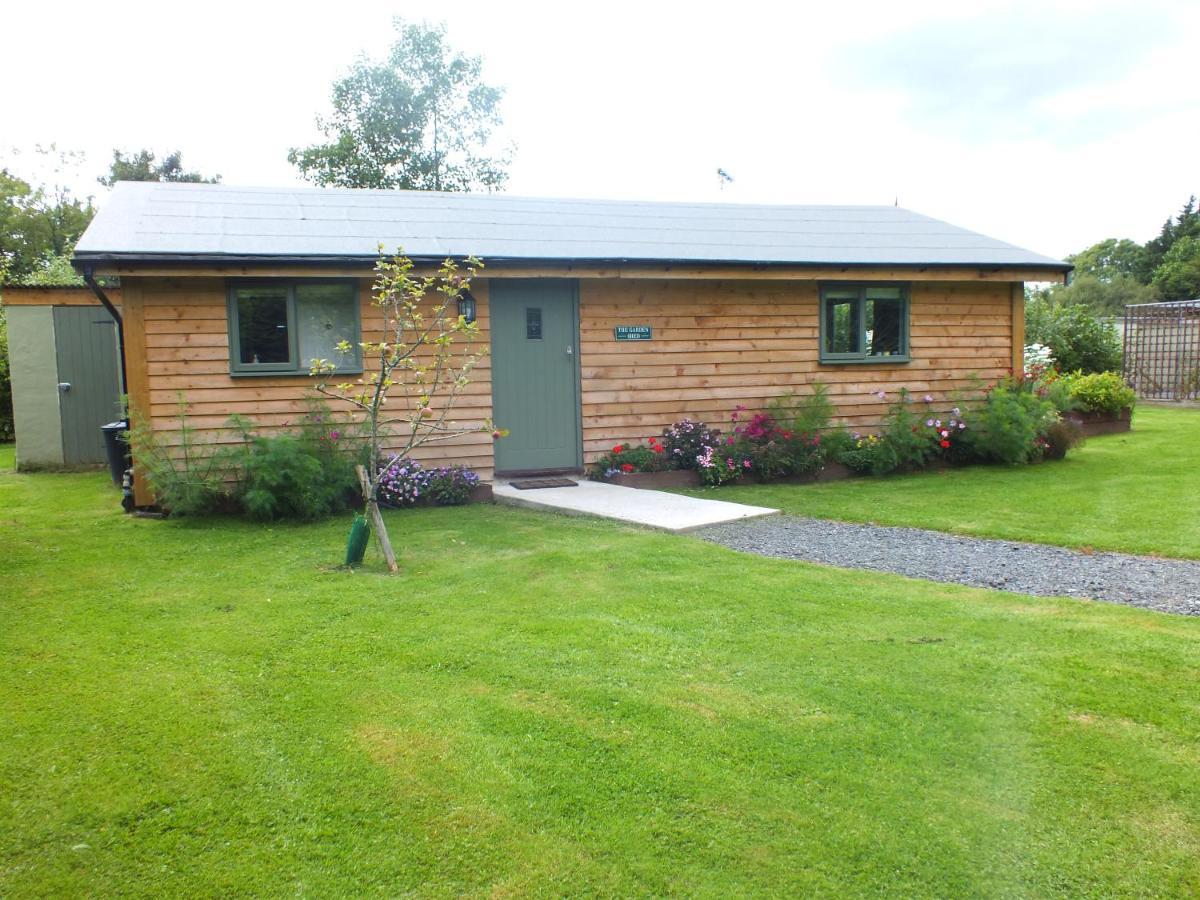 The Potting Shed And The Garden Shed Self Catering Villa Carmarthen Luaran gambar