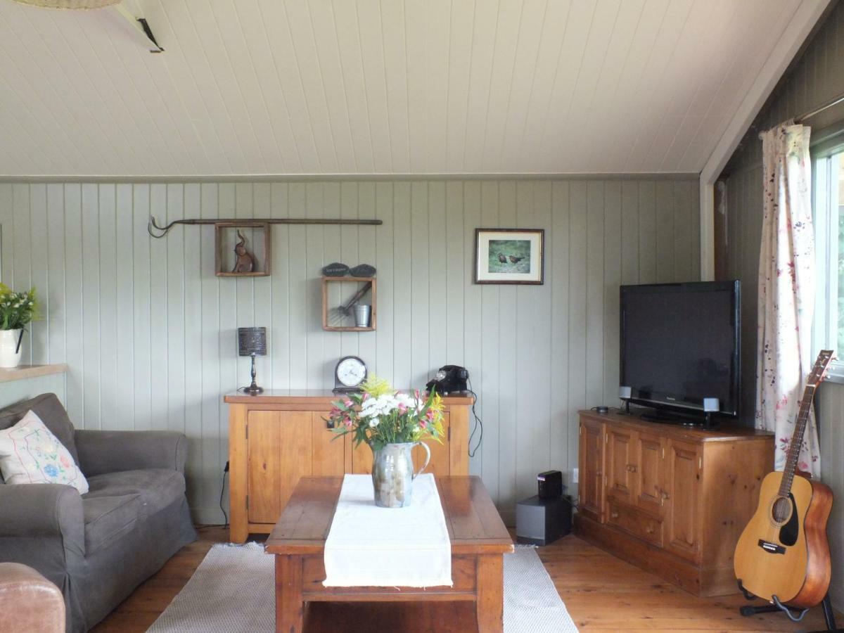 The Potting Shed And The Garden Shed Self Catering Villa Carmarthen Luaran gambar