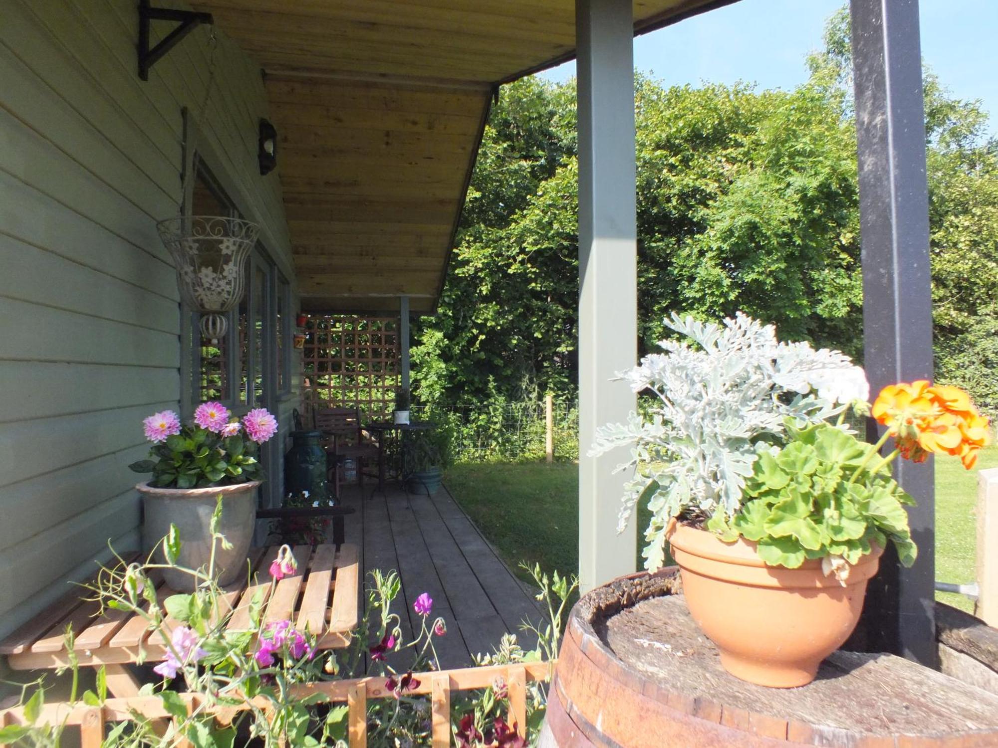 The Potting Shed And The Garden Shed Self Catering Villa Carmarthen Luaran gambar